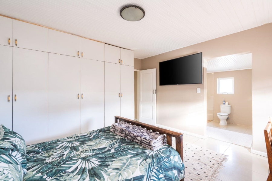 3 Bedroom Property for Sale in Bothasig Western Cape
